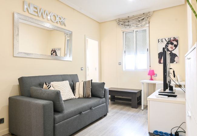 Ferienwohnung in Madrid - Coqueto Apartamento de dos dormitorios en Delicias .Temporal  Ferienwohnung in Madrid - Coqueto Apartamento de dos dormitorios en Delicias .Temporal