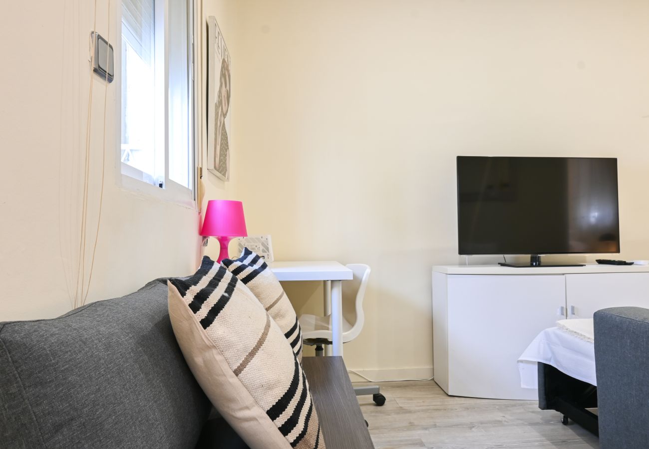 Ferienwohnung in Madrid - Coqueto Apartamento de dos dormitorios en Delicias .Temporal  Ferienwohnung in Madrid - Coqueto Apartamento de dos dormitorios en Delicias .Temporal