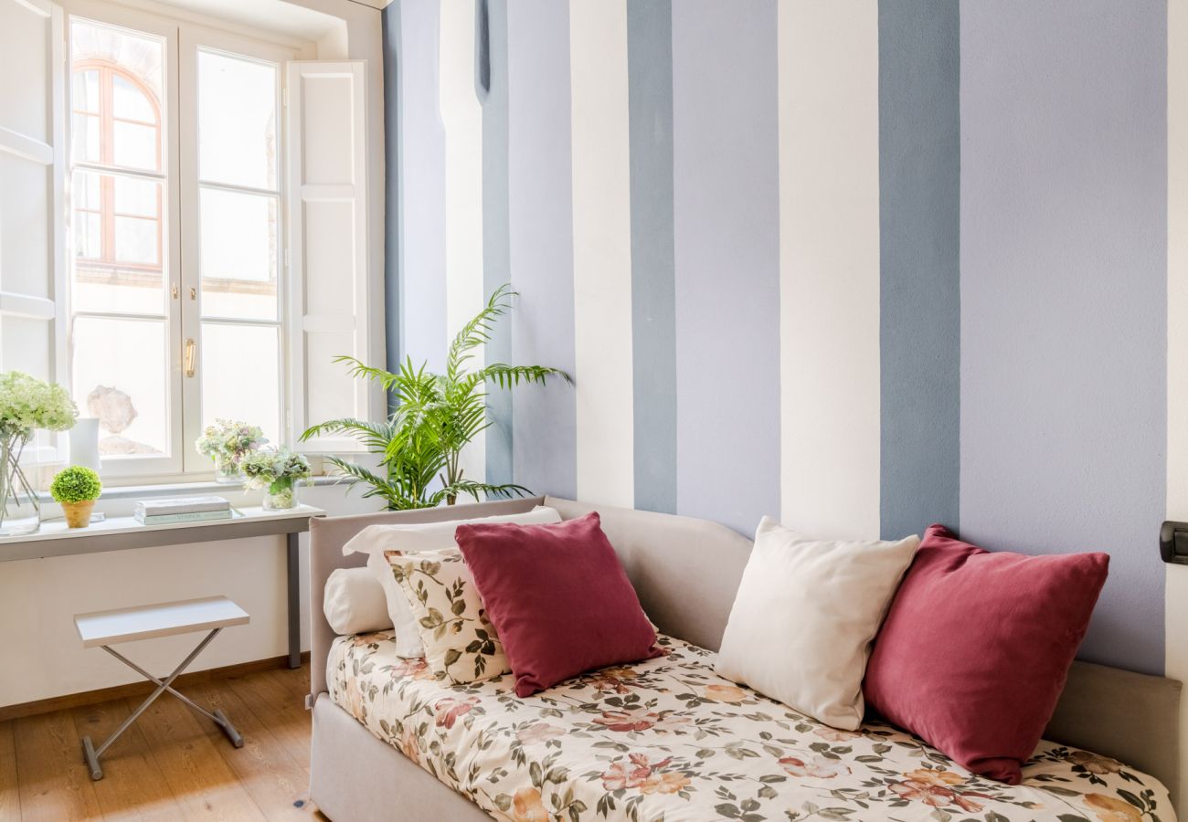 Ferienwohnung in Lucca - Smart 2 Bedrooms Apartment close to Bus Terminal Ferienwohnung in Lucca - Smart 2 Bedrooms Apartment close to Bus Terminal