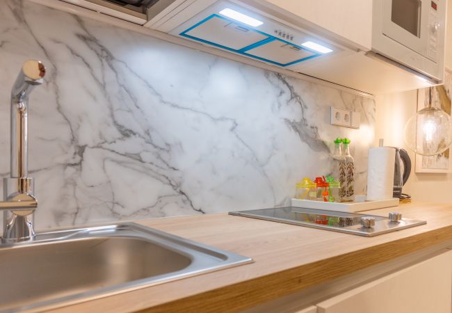 Studio in Madrid - Liria: Un Espacio de Elegancia y Confort en el Corazón de la Ciudad Studio in Madrid - Liria: Un Espacio de Elegancia y Confort en el Corazón de la Ciudad