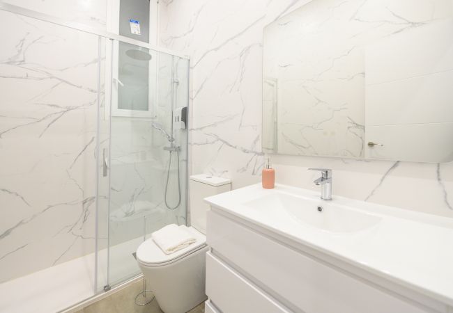 Ferienwohnung in Madrid - Confort y estilo urbano: tu piso perfecto con 3 habitaciones  Ferienwohnung in Madrid - Confort y estilo urbano: tu piso perfecto con 3 habitaciones