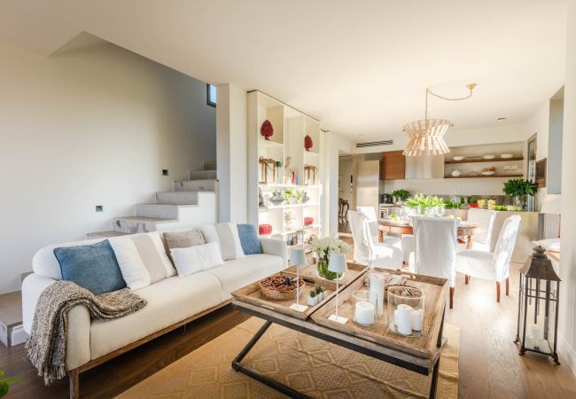 Villa in Villa Campanile - Contemporary Farmhouse with Pool in Villa Campanile Villa in Villa Campanile - Contemporary Farmhouse with Pool in Villa Campanile