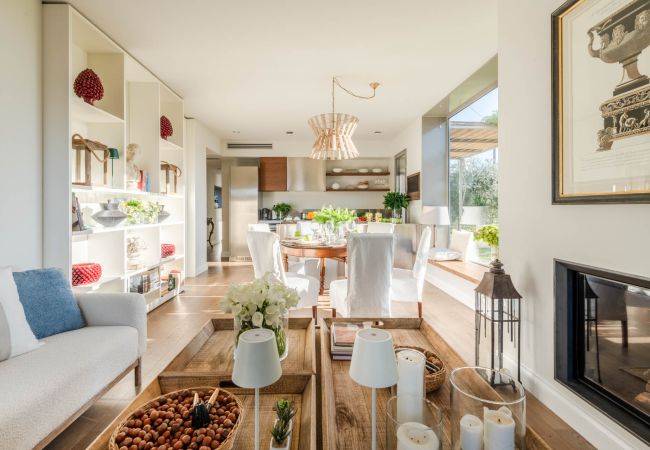 Villa in Villa Campanile - Contemporary Farmhouse with Pool in Villa Campanile Villa in Villa Campanile - Contemporary Farmhouse with Pool in Villa Campanile