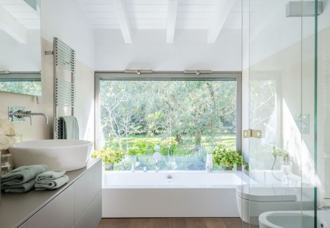 Villa in Villa Campanile - Contemporary Farmhouse with Pool in Villa Campanile Villa in Villa Campanile - Contemporary Farmhouse with Pool in Villa Campanile