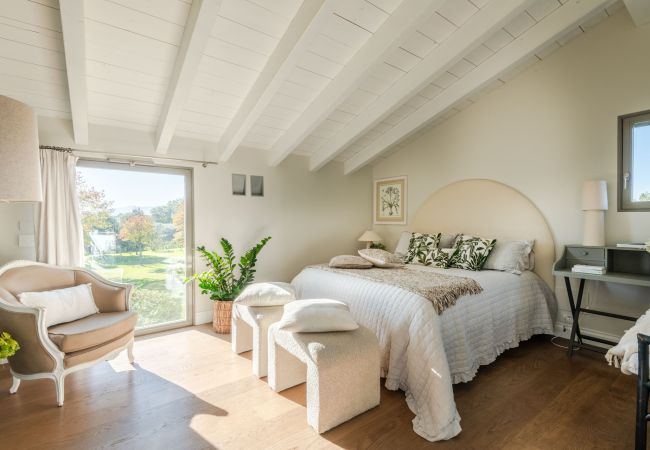 Villa in Villa Campanile - Contemporary Farmhouse with Pool in Villa Campanile Villa in Villa Campanile - Contemporary Farmhouse with Pool in Villa Campanile