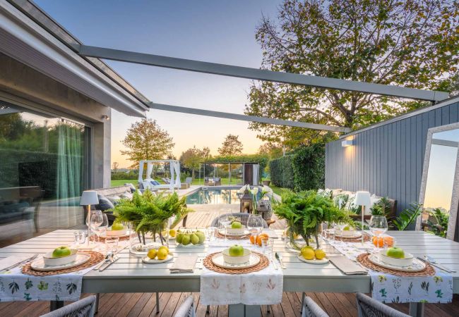 Villa in Villa Campanile - Contemporary Farmhouse with Pool in Villa Campanile Villa in Villa Campanile - Contemporary Farmhouse with Pool in Villa Campanile