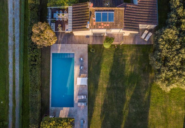 Villa in Villa Campanile - Contemporary Farmhouse with Pool in Villa Campanile Villa in Villa Campanile - Contemporary Farmhouse with Pool in Villa Campanile
