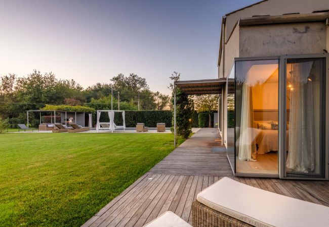 Villa in Villa Campanile - Contemporary Farmhouse with Pool in Villa Campanile Villa in Villa Campanile - Contemporary Farmhouse with Pool in Villa Campanile