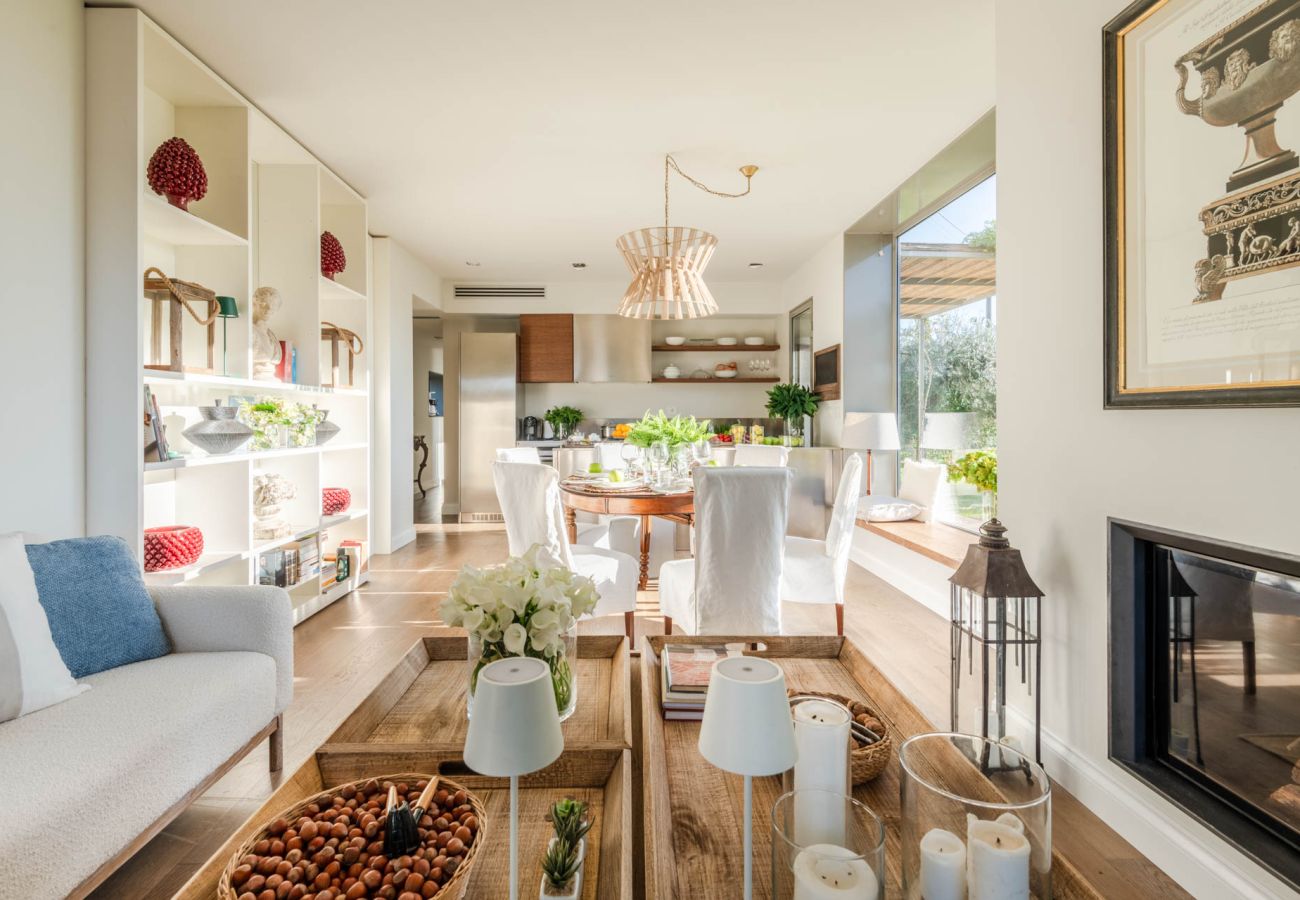 Villa in Villa Campanile - Contemporary Farmhouse with Pool in Villa Campanile Villa in Villa Campanile - Contemporary Farmhouse with Pool in Villa Campanile