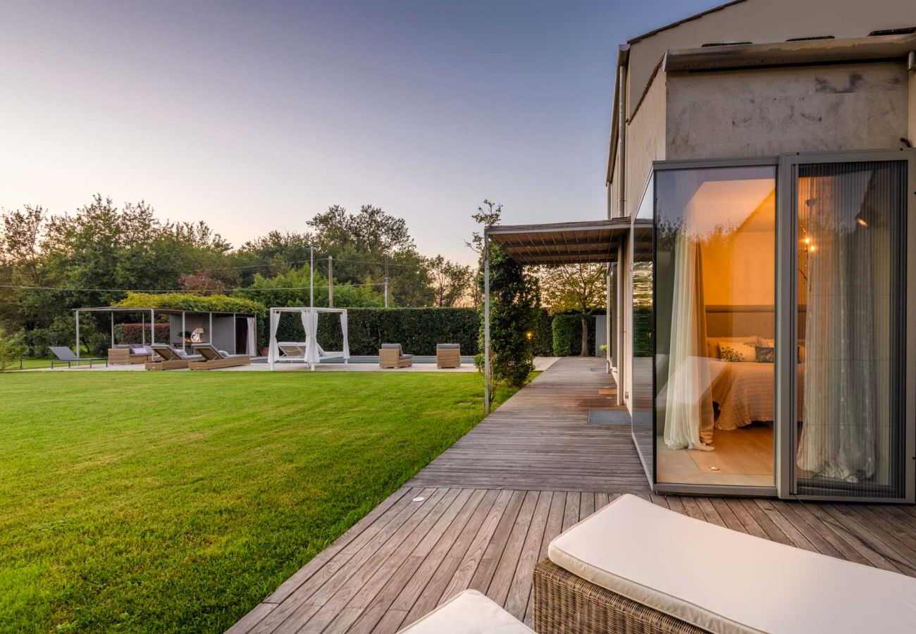 Villa in Villa Campanile - Contemporary Farmhouse with Pool in Villa Campanile Villa in Villa Campanile - Contemporary Farmhouse with Pool in Villa Campanile