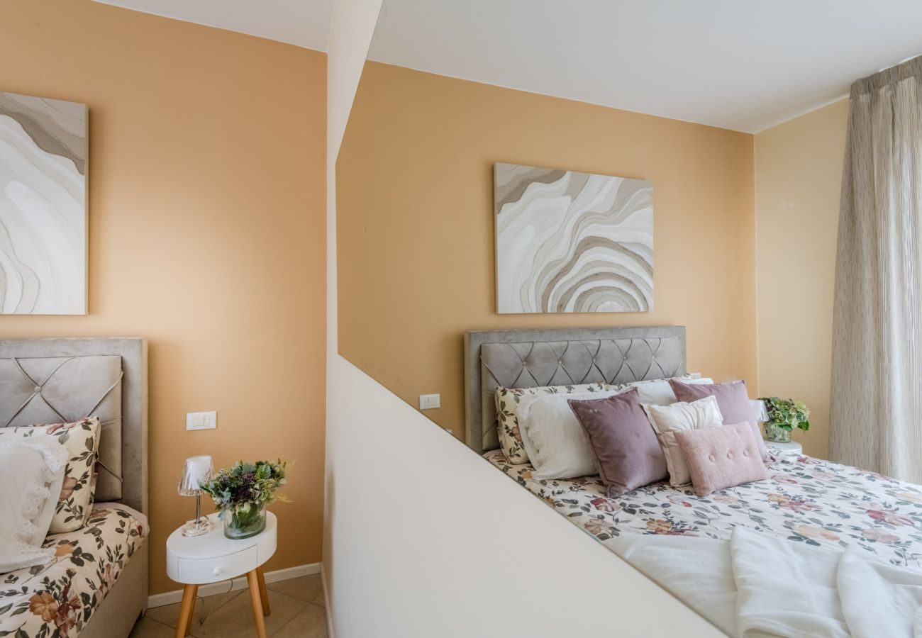 Ferienwohnung in Lucca - Smart Apartment with Outdoor and Private Parking Ferienwohnung in Lucca - Smart Apartment with Outdoor and Private Parking