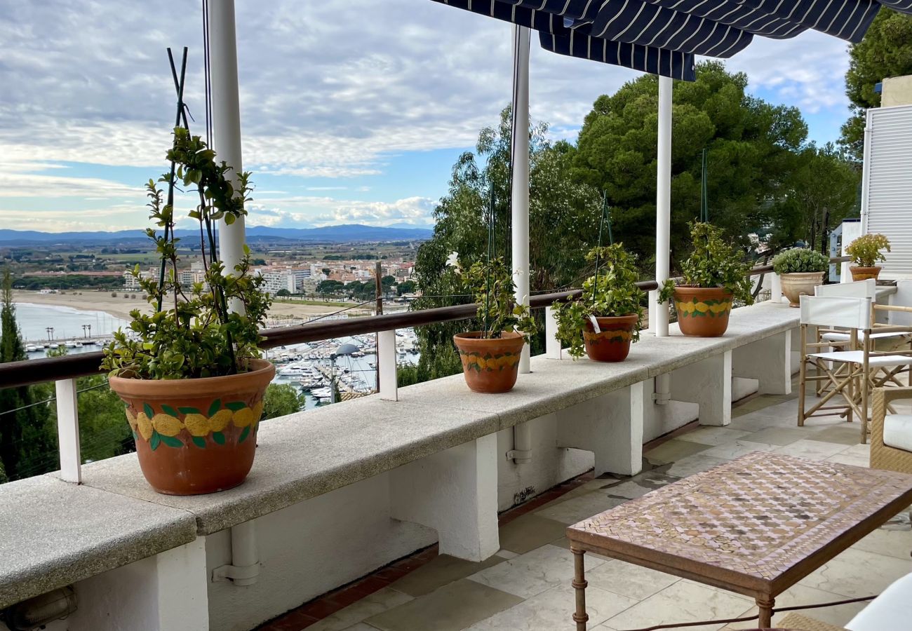 Villa in Estartit - VILLA AZURE  Villa in Estartit - VILLA AZURE