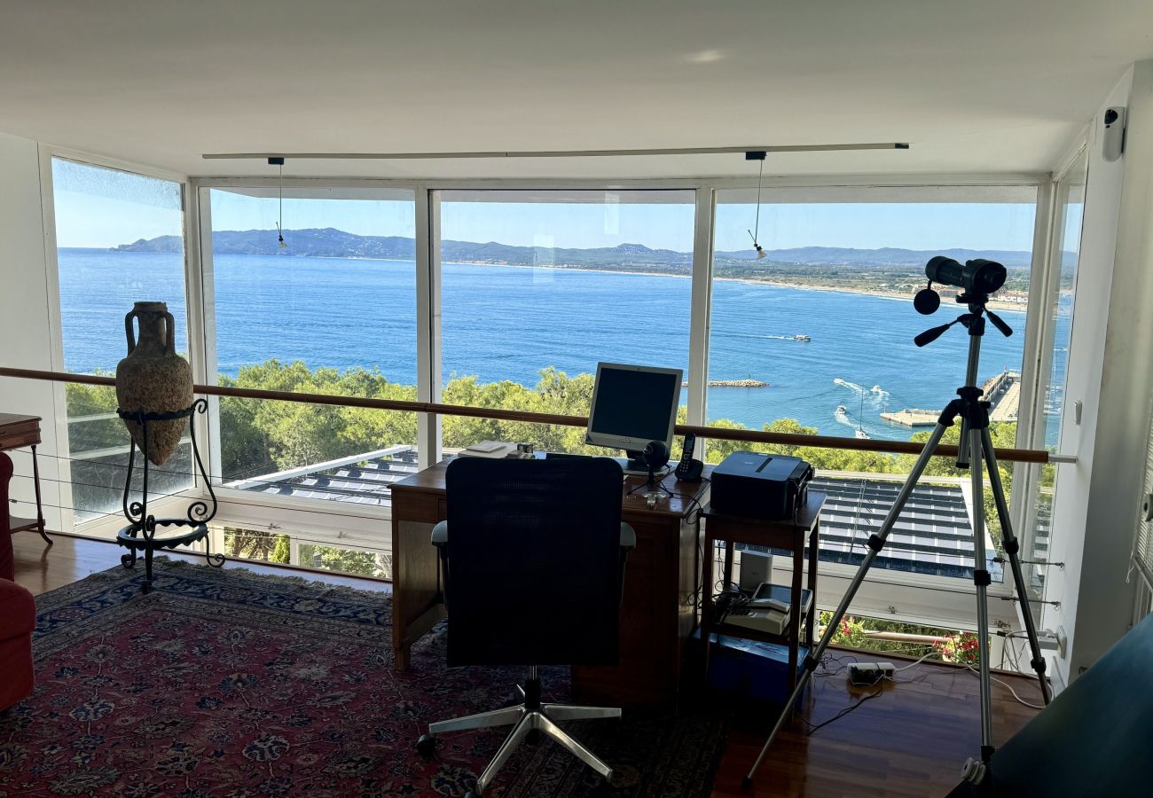 Villa in Estartit - VILLA AZURE  Villa in Estartit - VILLA AZURE