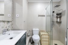 Ferienwohnung in Madrid - Acogedor piso con balcones en el centro de Madrid , a unos pasos de la Plaza Mayor 