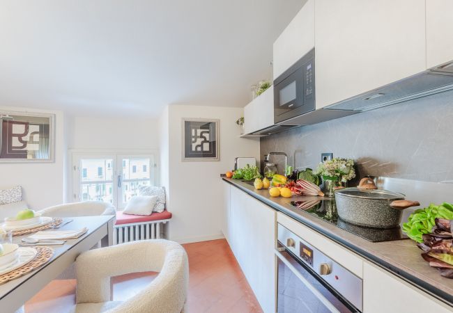 Ferienwohnung in Lucca - Smart Penthouse with Views over Amphiteatre Square Ferienwohnung in Lucca - Smart Penthouse with Views over Amphiteatre Square