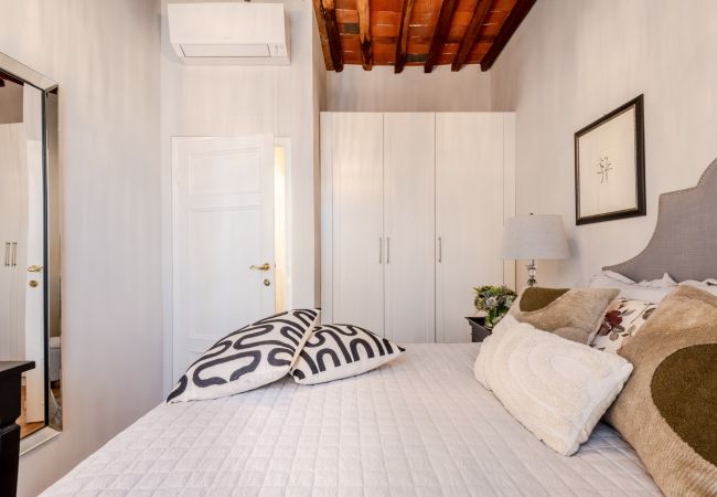 Ferienwohnung in Lucca - Luxury Contemporary 3 Bedrooms Apartment in Lucca Ferienwohnung in Lucca - Luxury Contemporary 3 Bedrooms Apartment in Lucca