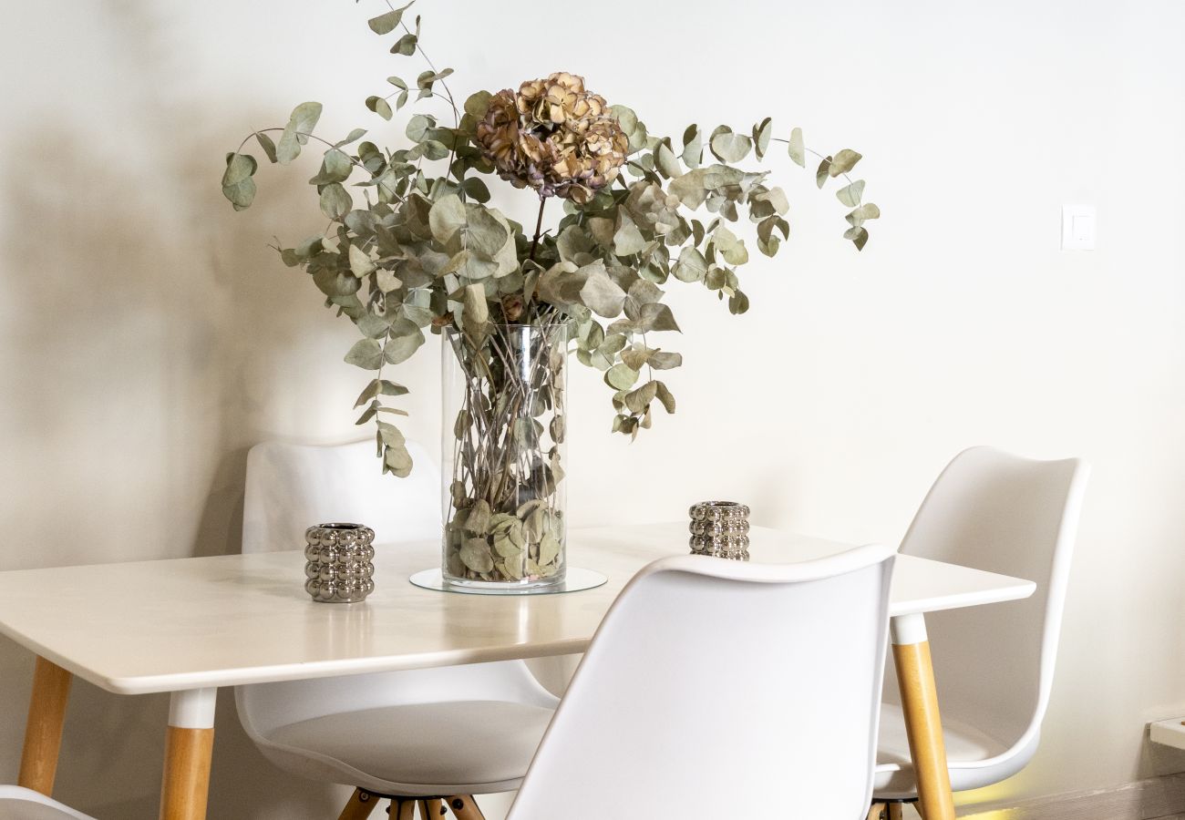 Ferienwohnung in Madrid - Dúplex con encanto en Chamberí : Comodidad y diseño en dos niveles .Temporal  Ferienwohnung in Madrid - Dúplex con encanto en Chamberí : Comodidad y diseño en dos niveles .Temporal