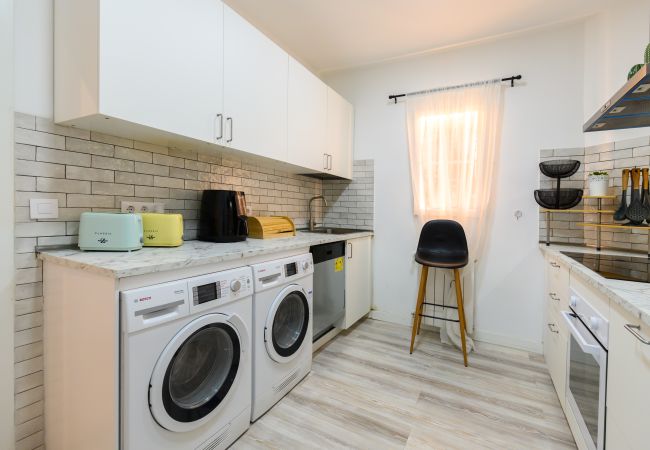 Zimmeranmietung in Madrid - Los Ángeles: habitación con comodidad y zonas compartidas Gran Vía-Madrid. Temporal Zimmeranmietung in Madrid - Los Ángeles: habitación con comodidad y zonas compartidas Gran Vía-Madrid. Temporal