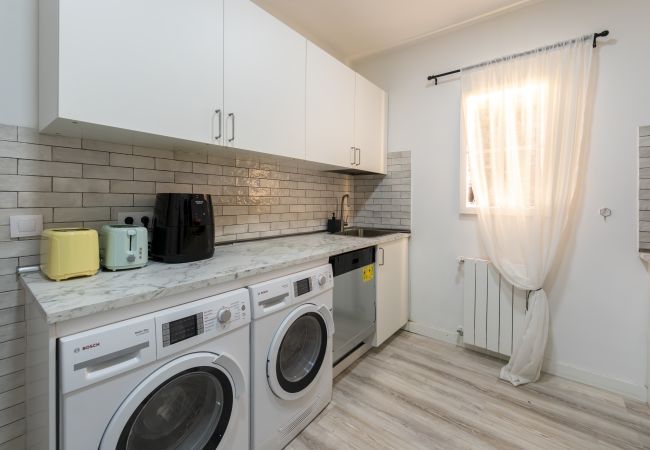 Zimmeranmietung in Madrid - Berlín: habitación con comodidad y zonas compartidas Gran Vía-Madrid.Temporal Zimmeranmietung in Madrid - Berlín: habitación con comodidad y zonas compartidas Gran Vía-Madrid.Temporal