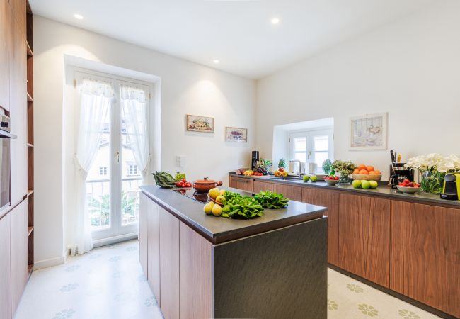 Ferienwohnung in Lucca - Historic and Contemporary 3 Bedrooms inside Lucca Ferienwohnung in Lucca - Historic and Contemporary 3 Bedrooms inside Lucca