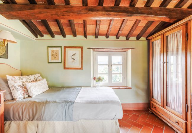 Villa in Lucca - Iconic Romantic Farmhouse with Pool in Lucca Villa in Lucca - Iconic Romantic Farmhouse with Pool in Lucca