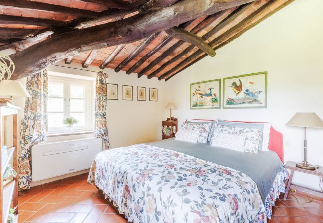 Villa in Lucca - Iconic Romantic Farmhouse with Pool in Lucca Villa in Lucca - Iconic Romantic Farmhouse with Pool in Lucca