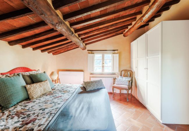 Villa in Lucca - Iconic Romantic Farmhouse with Pool in Lucca Villa in Lucca - Iconic Romantic Farmhouse with Pool in Lucca