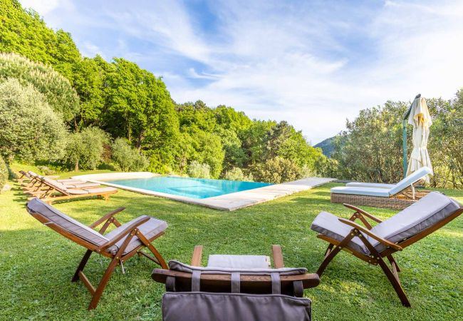 Villa in Lucca - Iconic Romantic Farmhouse with Pool in Lucca Villa in Lucca - Iconic Romantic Farmhouse with Pool in Lucca