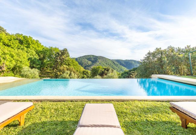 Villa in Lucca - Iconic Romantic Farmhouse with Pool in Lucca Villa in Lucca - Iconic Romantic Farmhouse with Pool in Lucca
