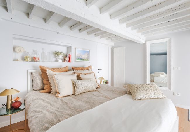 Ferienwohnung in Lucca - The Atelier House Lucca, a Smart Duplex Apartment Ferienwohnung in Lucca - The Atelier House Lucca, a Smart Duplex Apartment