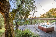 Villa in Montecatini alto - Smart Panoramic Farmhouse Jacuzzi in Montecatini Alto