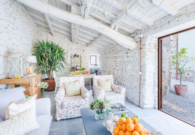 Villa in Vorno - Authentic Luxury Retreat with Private Pool  Villa in Vorno - Authentic Luxury Retreat with Private Pool