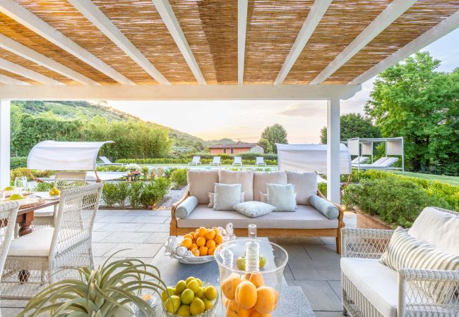 Villa in Vorno - Authentic Luxury Retreat with Private Pool  Villa in Vorno - Authentic Luxury Retreat with Private Pool