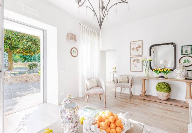 Villa in Vorno - Authentic Luxury Retreat with Private Pool  Villa in Vorno - Authentic Luxury Retreat with Private Pool
