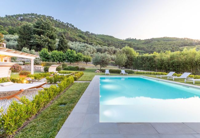 Villa in Vorno - Authentic Luxury Retreat with Private Pool  Villa in Vorno - Authentic Luxury Retreat with Private Pool