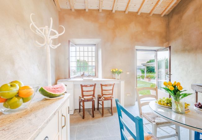 Villa in Vorno - Authentic Luxury Retreat with Private Pool  Villa in Vorno - Authentic Luxury Retreat with Private Pool
