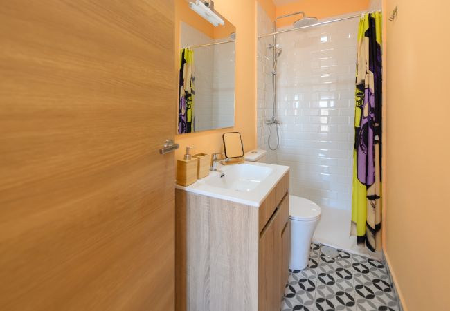 Ferienwohnung in Madrid - Alquiler Mensual en Madrid – Piso compartido de 3 habitaciones  Temporal Ferienwohnung in Madrid - Alquiler Mensual en Madrid – Piso compartido de 3 habitaciones  Temporal