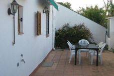 Aparthotel in Cunit - Apartamento 2/3 personas con terraza, piscina comunitaria y amplio parque