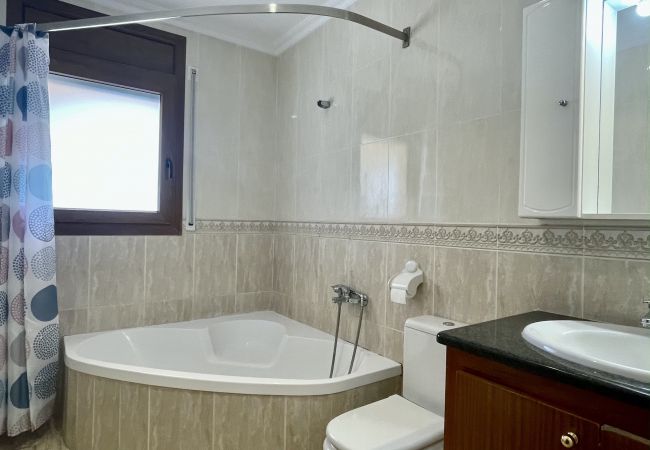 Appartement in L'Escala - MUSEU BAIXOS 4D Appartement in L'Escala - MUSEU BAIXOS 4D