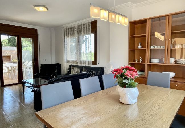 Appartement in L'Escala - MUSEU BAIXOS 4D Appartement in L'Escala - MUSEU BAIXOS 4D