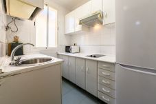 Appartement in Madrid - M (DFO214) Apartamento en el Museo Reina Sofía - A