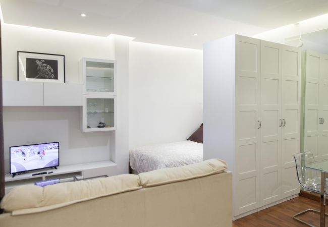 Studio in Madrid - Divino Pastor 13 Studio in Madrid - Divino Pastor 13