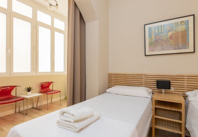 Appartement in Barcelona - CALABRIA, piso amplio ideal familias o grupos en Eixample, Barcelona centro Appartement in Barcelona - CALABRIA, piso amplio ideal familias o grupos en Eixample, Barcelona centro