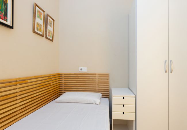 Appartement in Barcelona - CALABRIA, piso amplio ideal familias o grupos en Eixample, Barcelona centro Appartement in Barcelona - CALABRIA, piso amplio ideal familias o grupos en Eixample, Barcelona centro