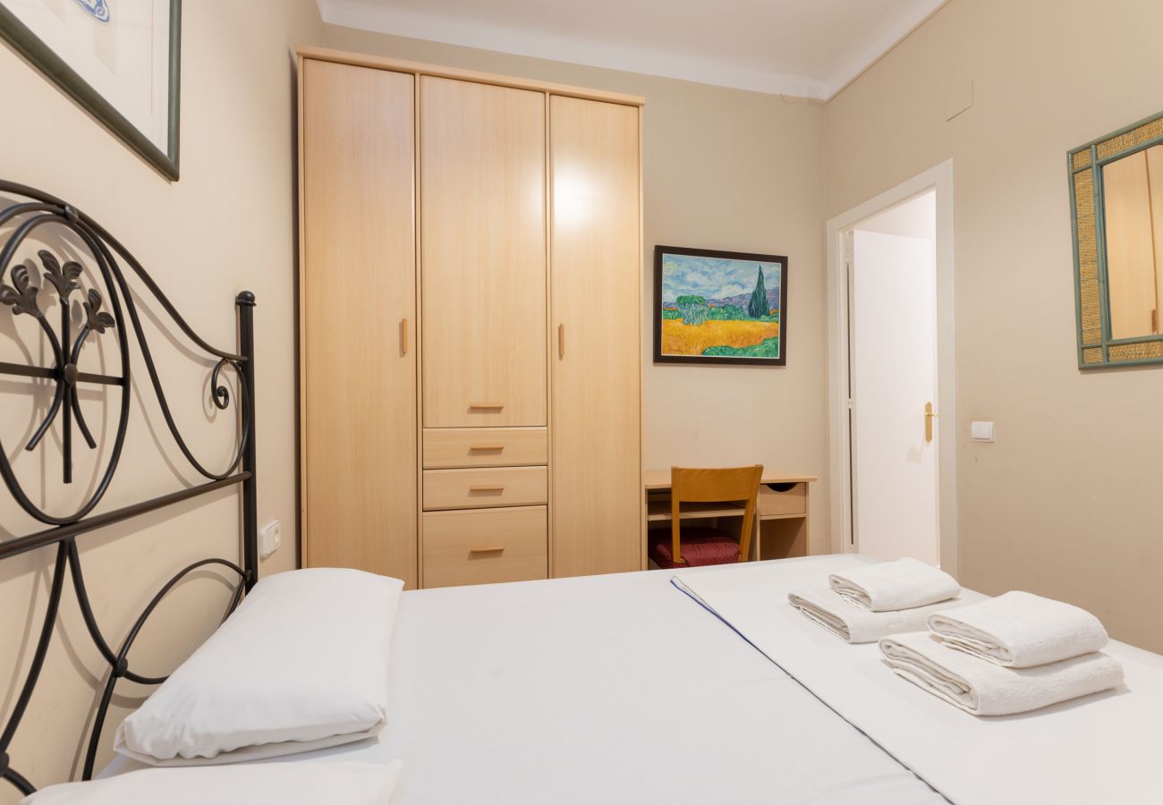 Appartement in Barcelona - CALABRIA, piso amplio ideal familias o grupos en Eixample, Barcelona centro Appartement in Barcelona - CALABRIA, piso amplio ideal familias o grupos en Eixample, Barcelona centro