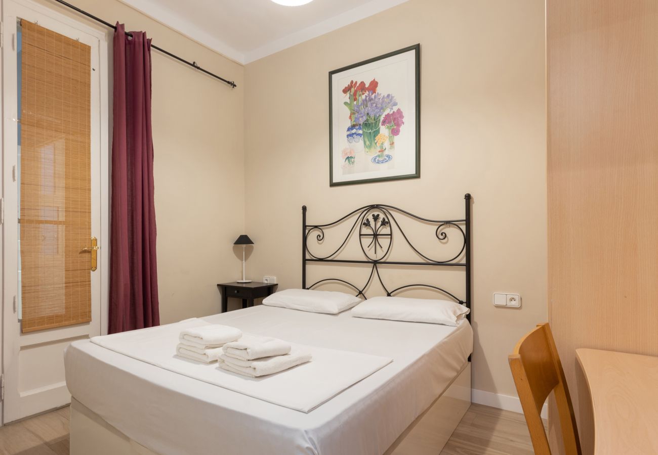 Appartement in Barcelona - CALABRIA, piso amplio ideal familias o grupos en Eixample, Barcelona centro Appartement in Barcelona - CALABRIA, piso amplio ideal familias o grupos en Eixample, Barcelona centro