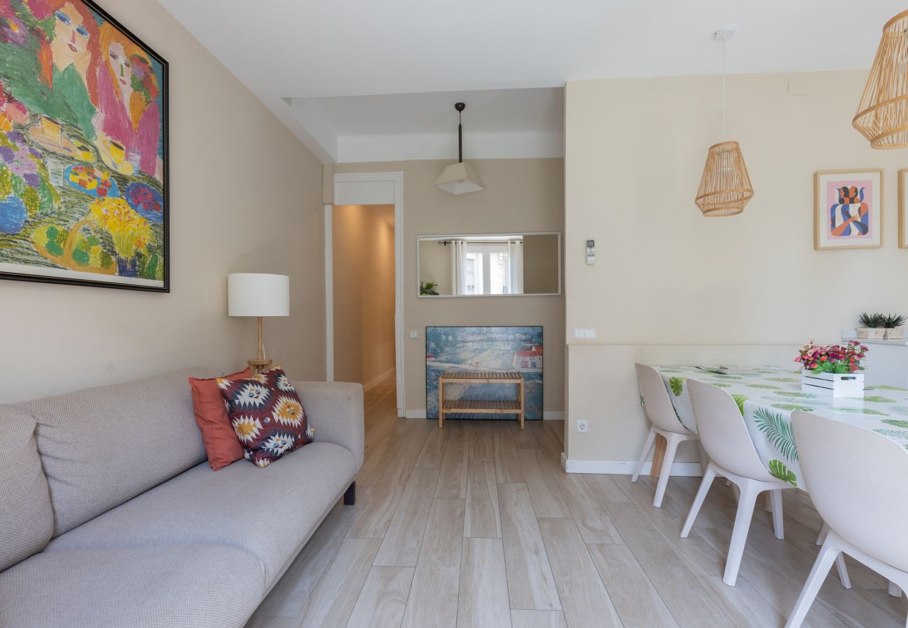 Appartement in Barcelona - CALABRIA, piso amplio ideal familias o grupos en Eixample, Barcelona centro Appartement in Barcelona - CALABRIA, piso amplio ideal familias o grupos en Eixample, Barcelona centro