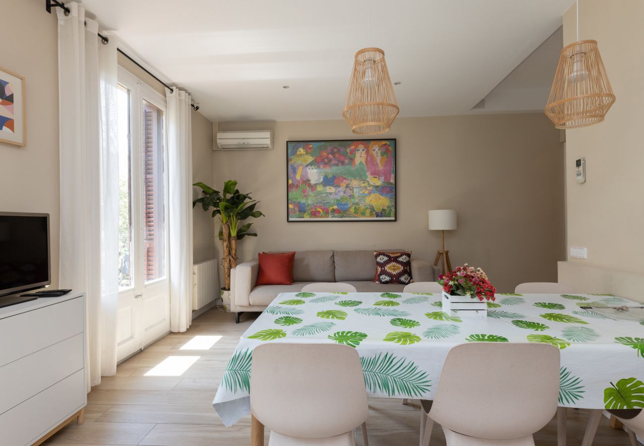 Appartement in Barcelona - CALABRIA, piso amplio ideal familias o grupos en Eixample, Barcelona centro Appartement in Barcelona - CALABRIA, piso amplio ideal familias o grupos en Eixample, Barcelona centro