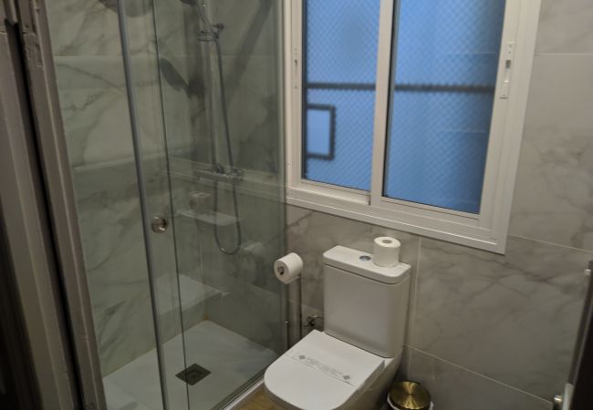 Appartement in Barcelona - SANT ANTONI, piso bonito, tranquilo y muy bien situado en Barcelona centro. Appartement in Barcelona - SANT ANTONI, piso bonito, tranquilo y muy bien situado en Barcelona centro.