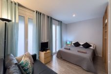 Appartement in Barcelona - Estudio en alquiler luminoso, tranquilo y muy bien situado en Gracia, Barcelona centro